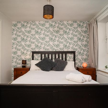 Central Apartment In Belfast City Centre エクステリア 写真
