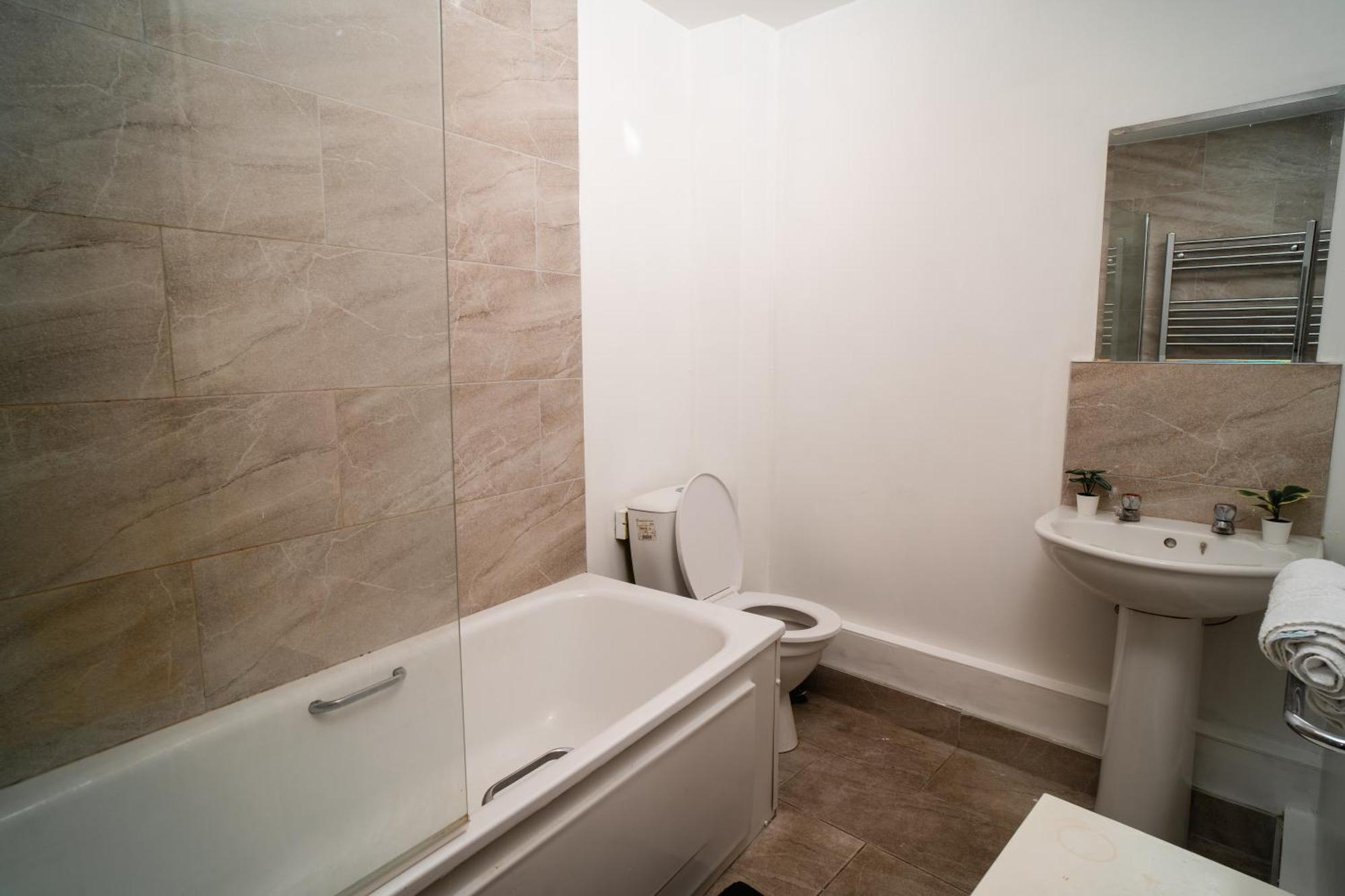 Central Apartment In Belfast City Centre エクステリア 写真